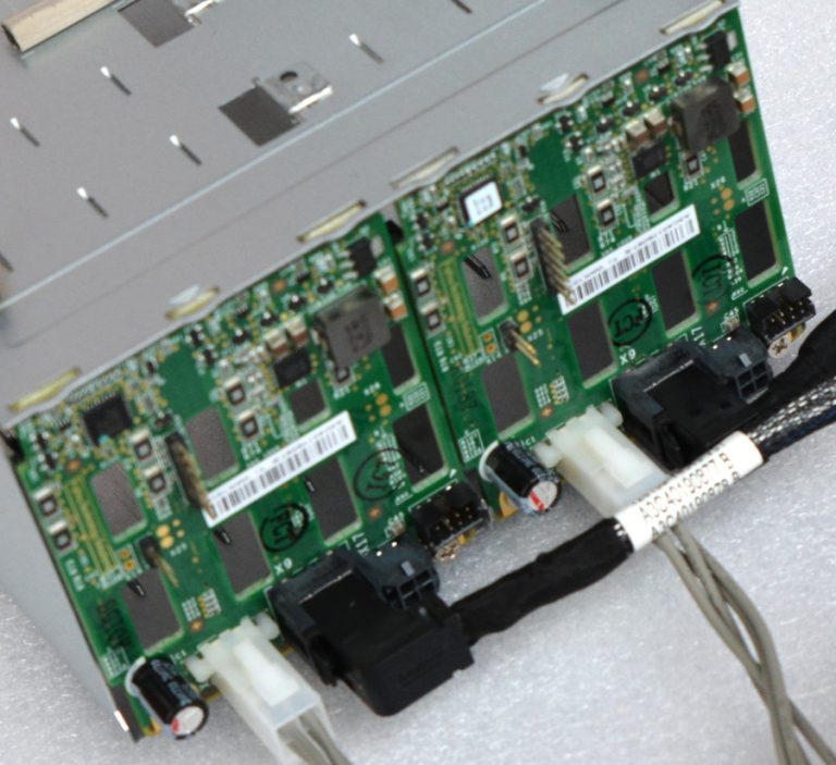 12Gb/s PCIe x8 SAS SATA RAID Controller A3C40174126 SFF8643 2x