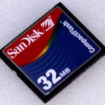 SANDISK_COMPACT_FLASH_KARTE_32MB_1.jpg