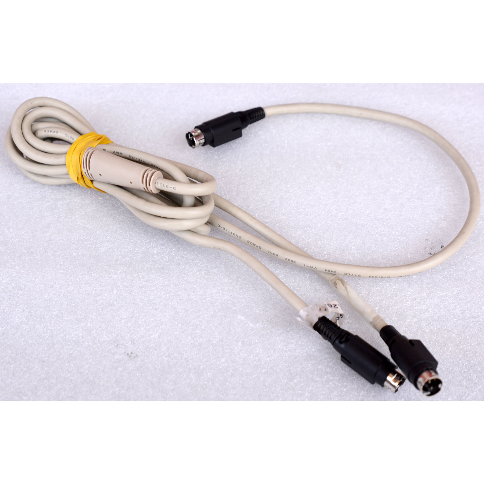 3Pin_Mini_Din_Stecker_1650 3Pin_Mini_Din_Stecker_1650.jpg