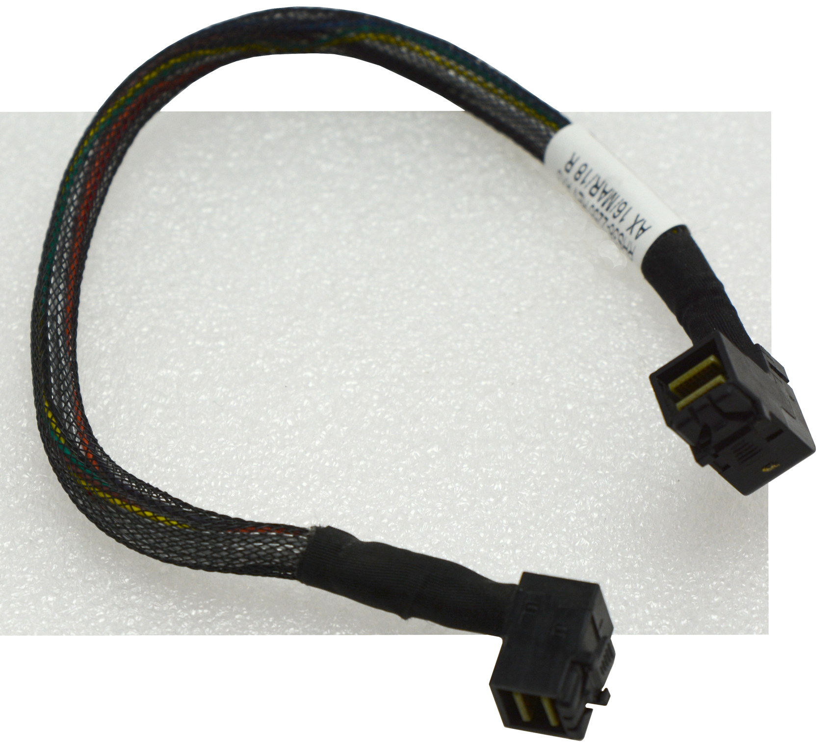 Kabel_SFF-8643_1700