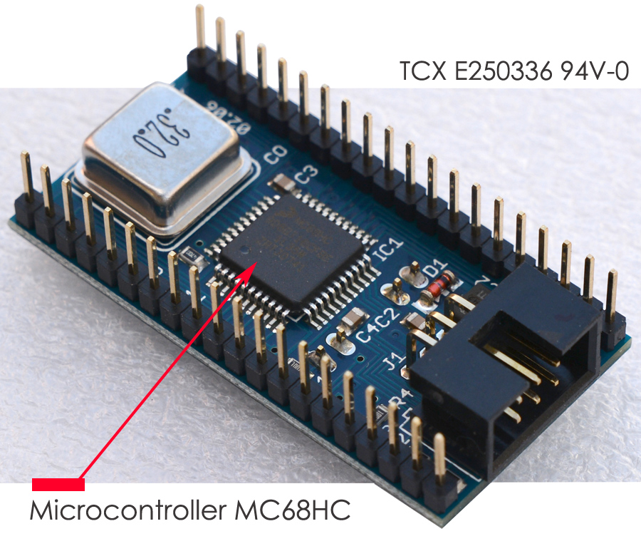 Microcontroller_MC68HC_TCX_E250336_1.jpg