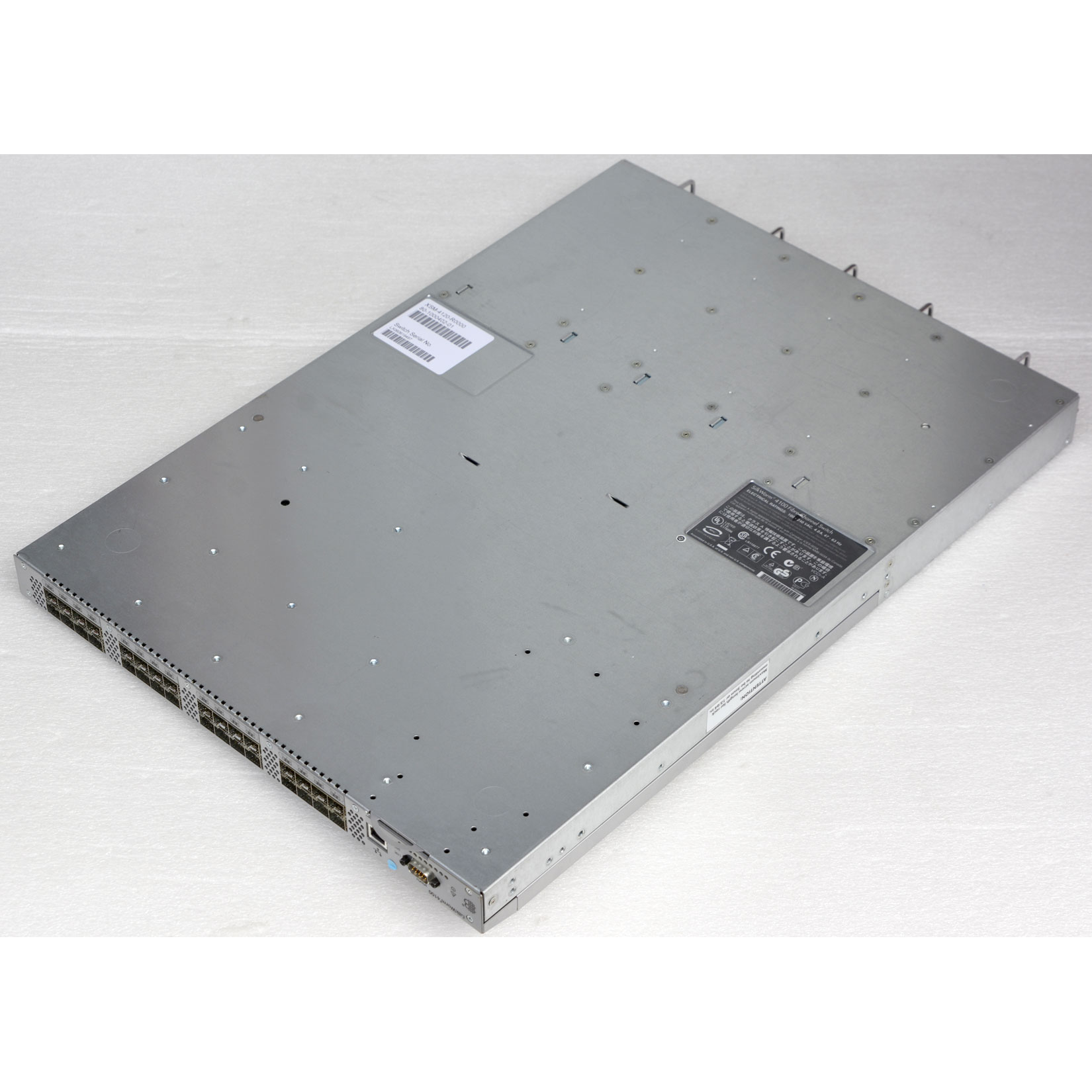 SILK_WORM_4100_FIBRE_CHANNEL_SWITCH_1650.jpg